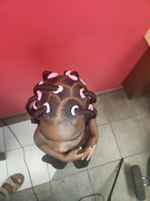 Charger l'image dans la galerie, Abonnement coiffure petite filles de 10ans et moins